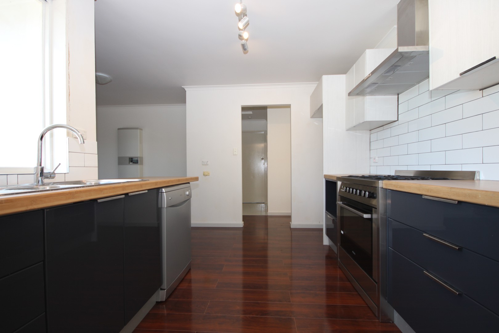 22 Thompson Street, Whittington, VIC 3219, Whittington - Thumbnail 4