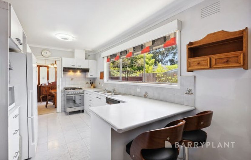 22 Tiverton Drive, Mulgrave, VIC 3170, Mulgrave - Thumbnail 3