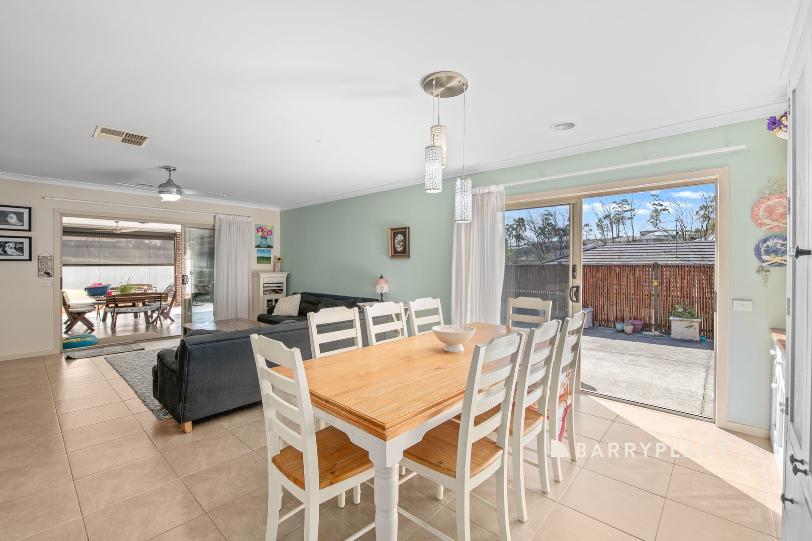 22 Valleyview Grove, Drouin, VIC 3818, Drouin - Thumbnail 4