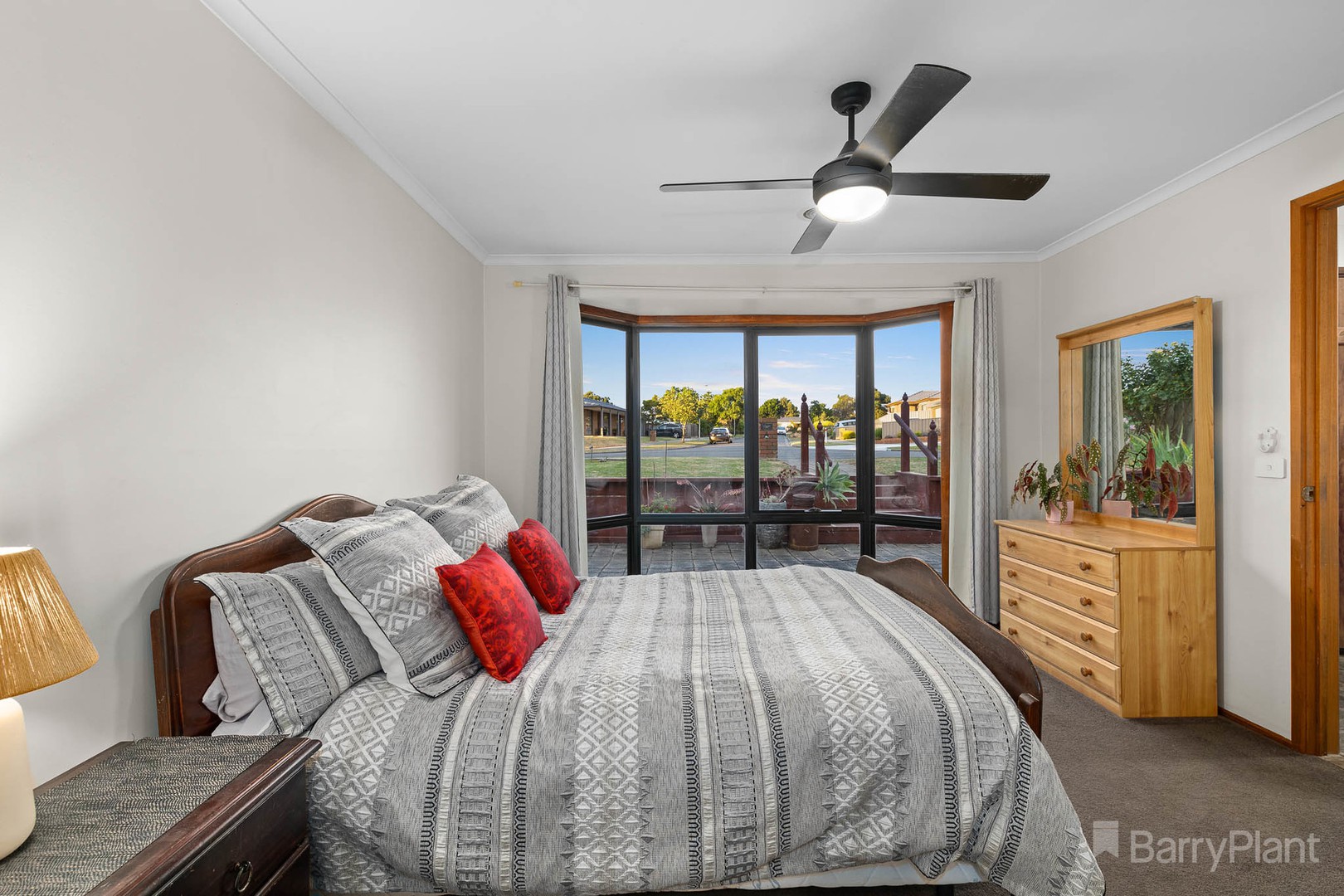 22 Van Court, Narre Warren, VIC 3805, Narre Warren - Thumbnail 2