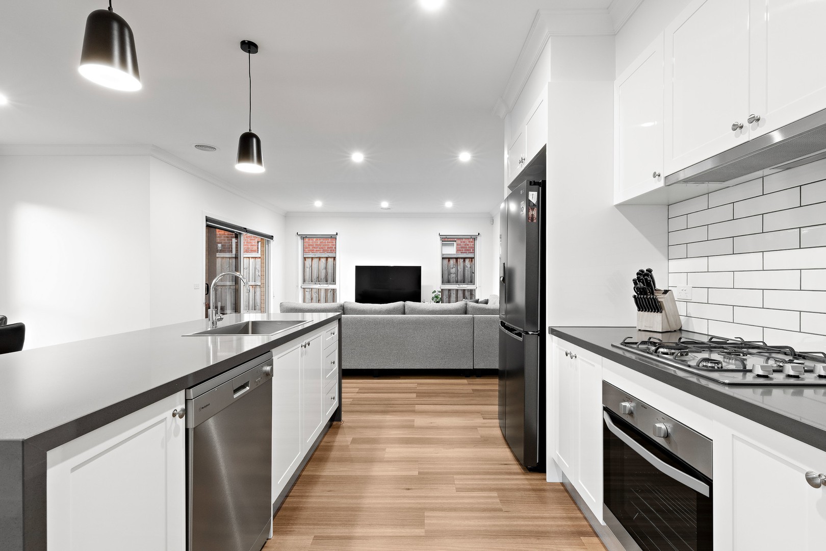 22 Walkside Boulevard, Fraser Rise, VIC 3336, Fraser Rise - Thumbnail 4