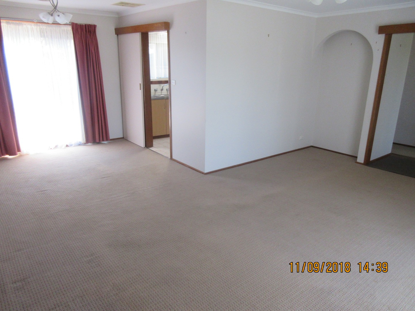 22 Waranga Crescent, St Albans, VIC 3021, St Albans - Thumbnail 2