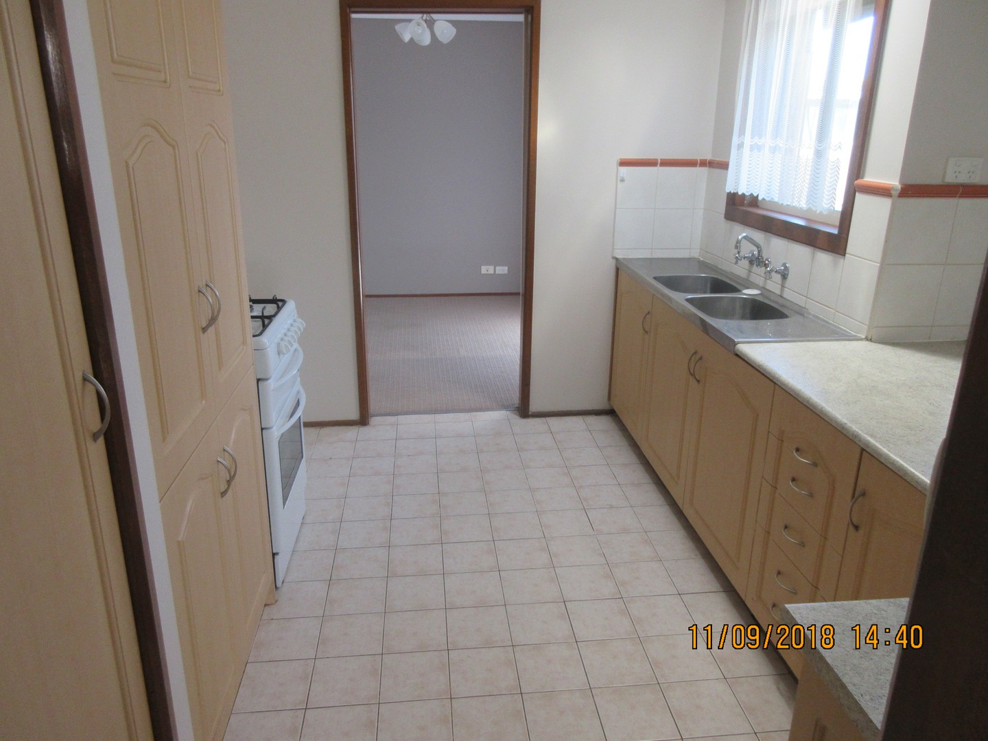 22 Waranga Crescent, St Albans, VIC 3021, St Albans - Thumbnail 3