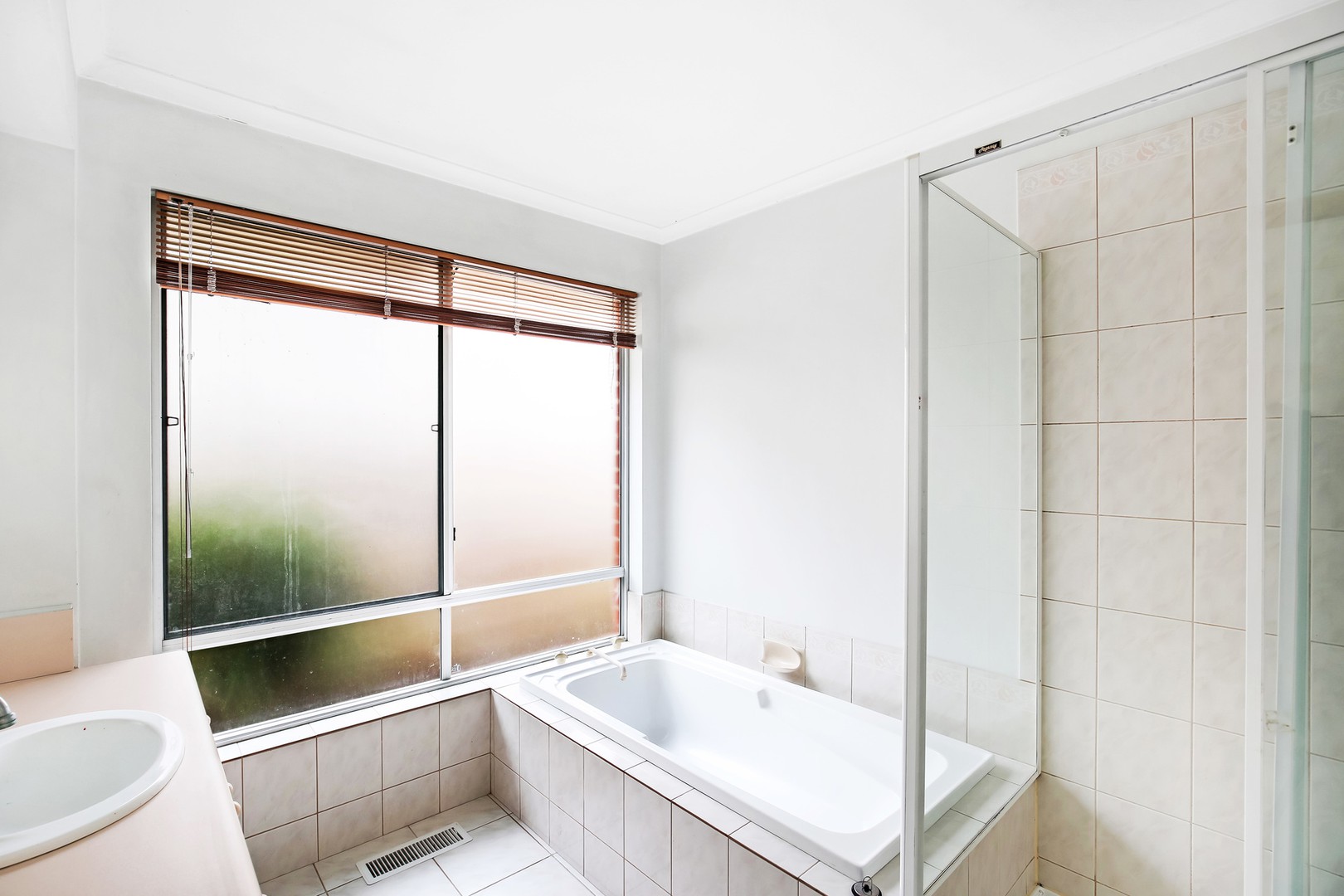 22 Warbler Walk, South Morang, VIC 3752, South Morang - Thumbnail 7