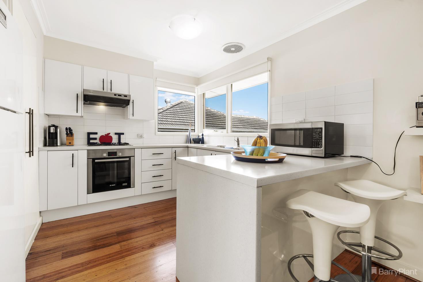 22 Warren Road, Viewbank, VIC 3084, Viewbank - Thumbnail 4