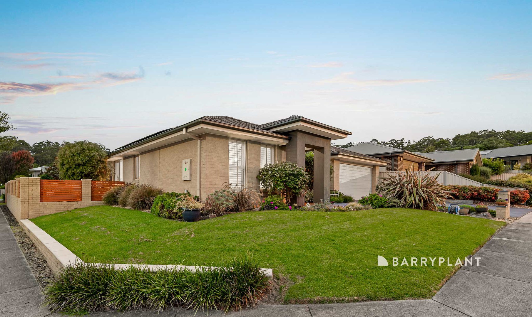 22 Waterside Drive, Drouin, VIC 3818 - Thumbnail 2 - 08/04/2026