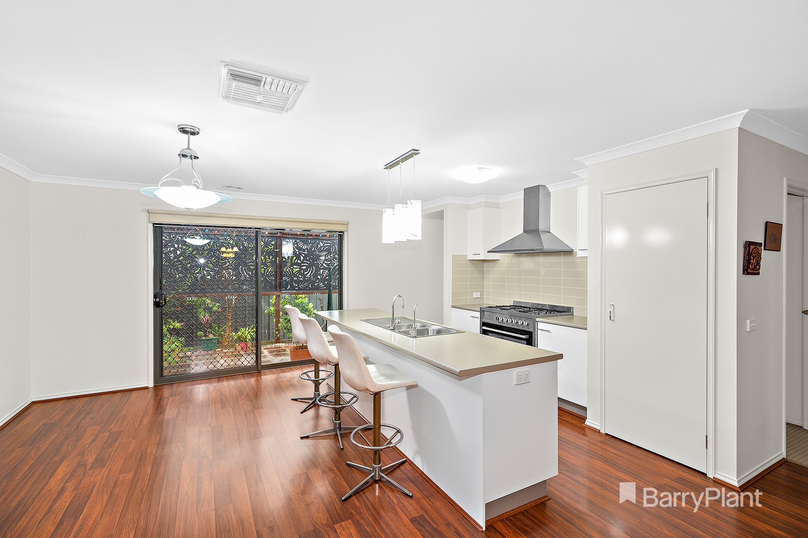22 Waterside Drive, Pakenham, VIC 3810, Pakenham - Thumbnail 3