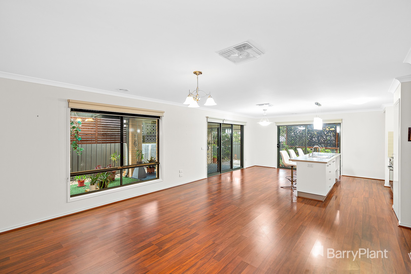 22 Waterside Drive, Pakenham, VIC 3810, Pakenham - Thumbnail 4