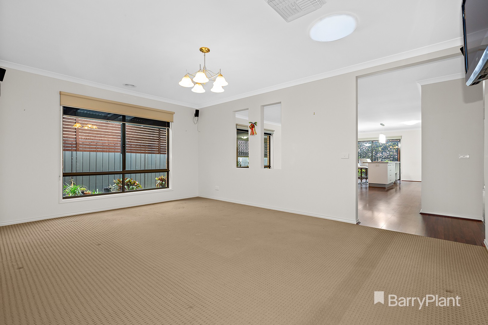 22 Waterside Drive, Pakenham, VIC 3810, Pakenham - Thumbnail 5