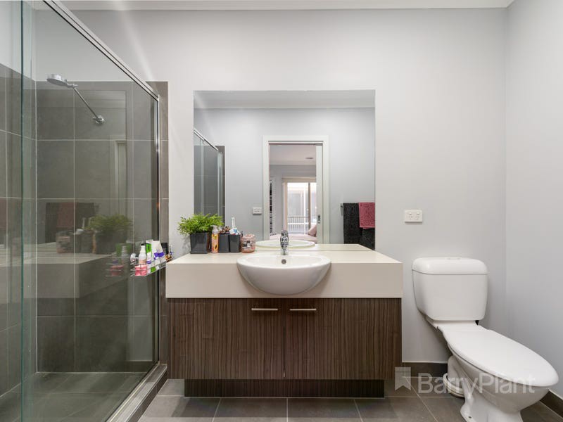 22 Wilkiea Crescent, Cranbourne North, VIC 3977, Cranbourne North - Thumbnail 6