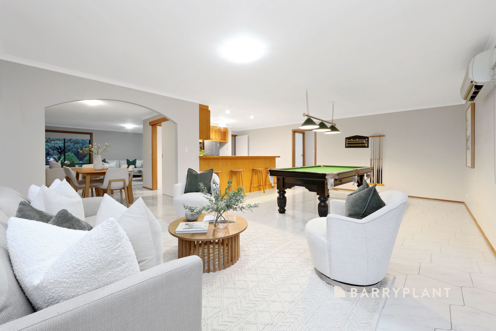 22 Woodside Drive, Rowville, VIC 3178 - Thumbnail 2 - 08/04/2026