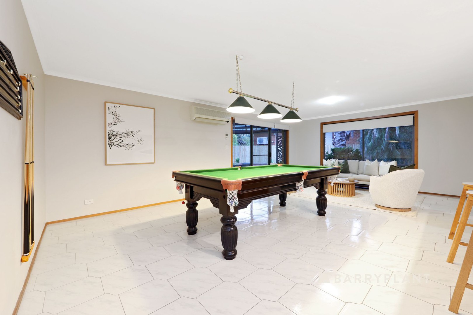 22 Woodside Drive, Rowville, VIC 3178 - Thumbnail 2 - 08/04/2026