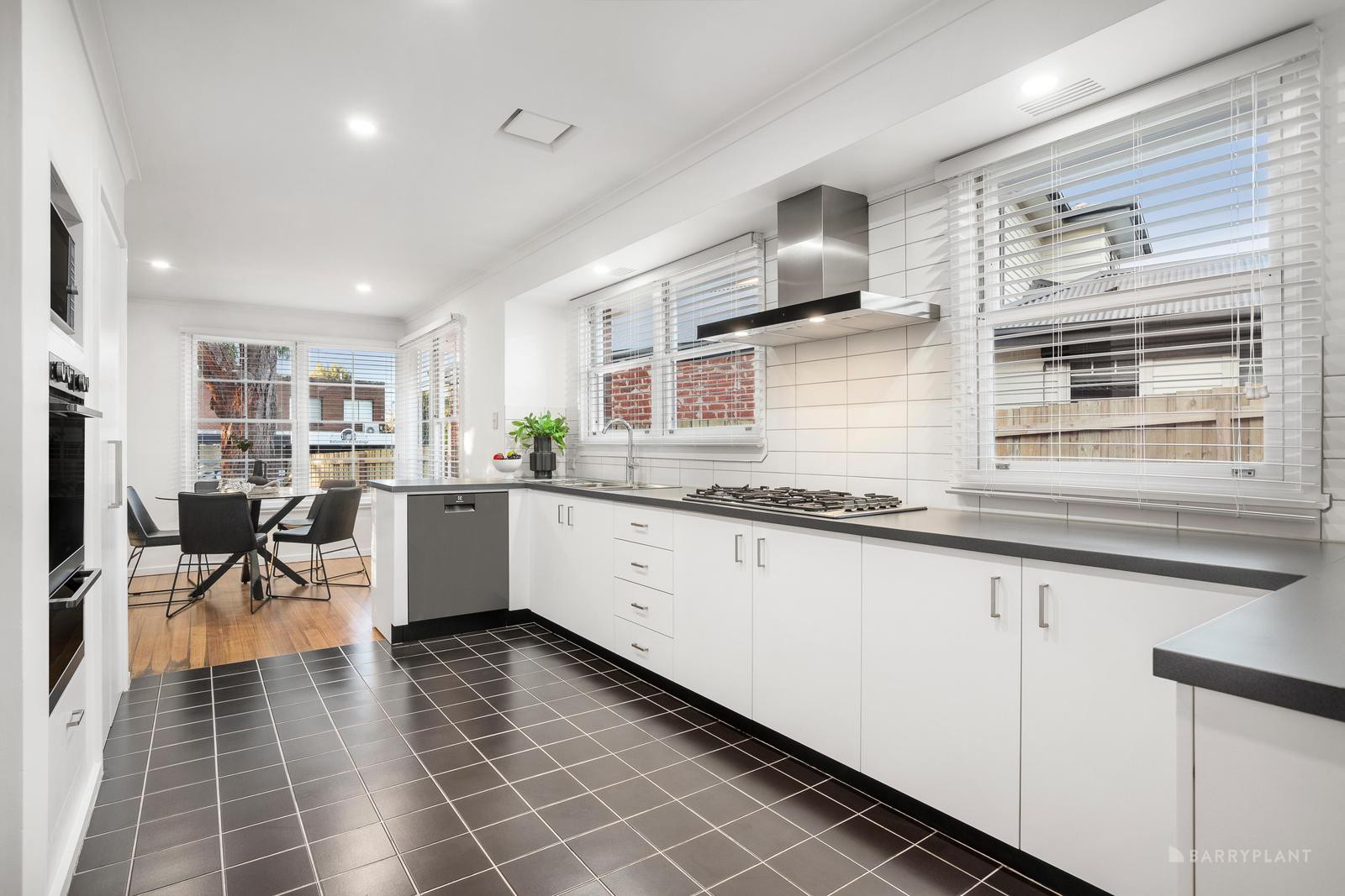 22 Worrell Street, Nunawading, VIC 3131, Nunawading - Thumbnail 4