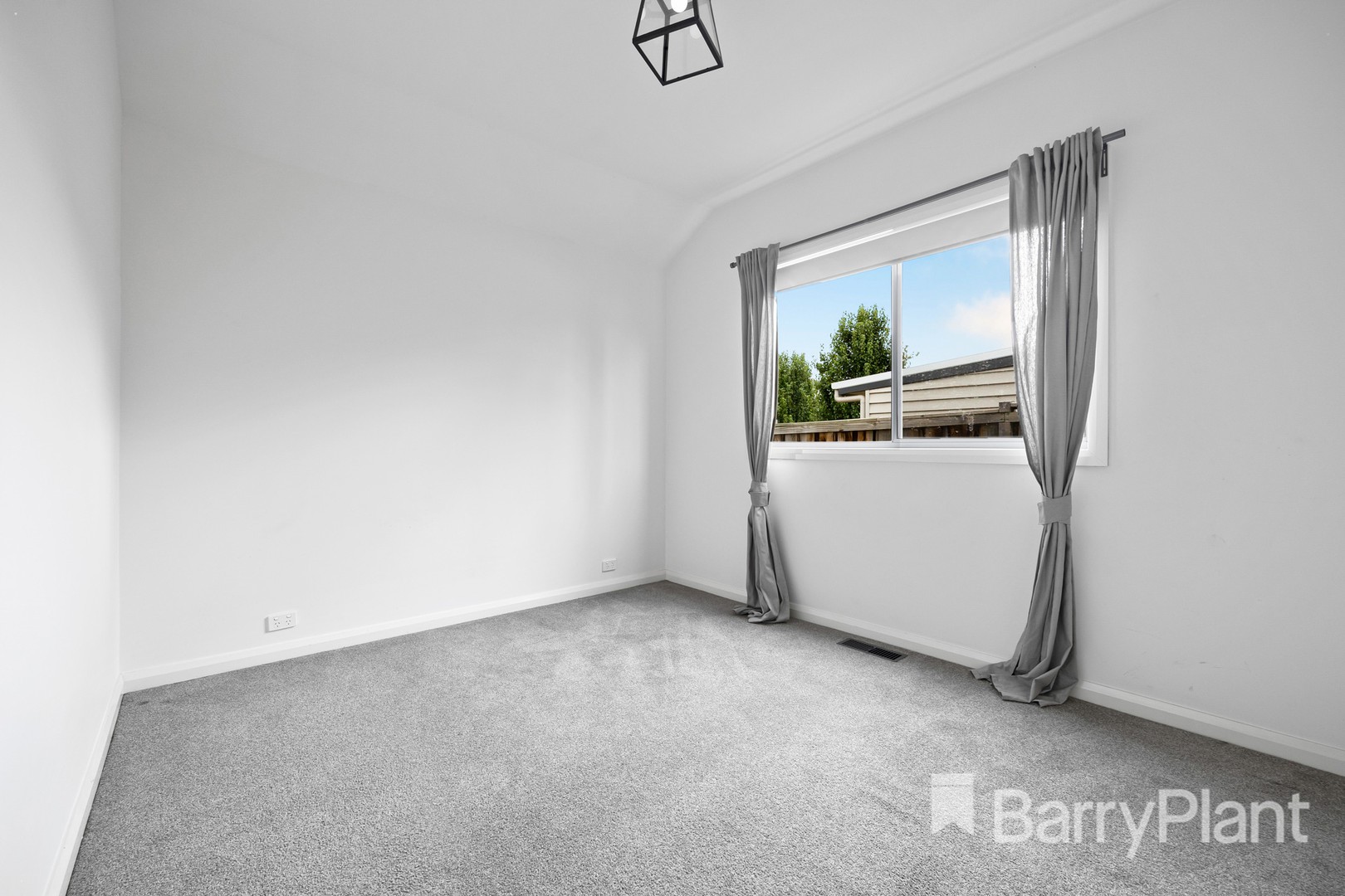220 Clayton Street, Canadian, VIC 3350, Canadian - Thumbnail 3