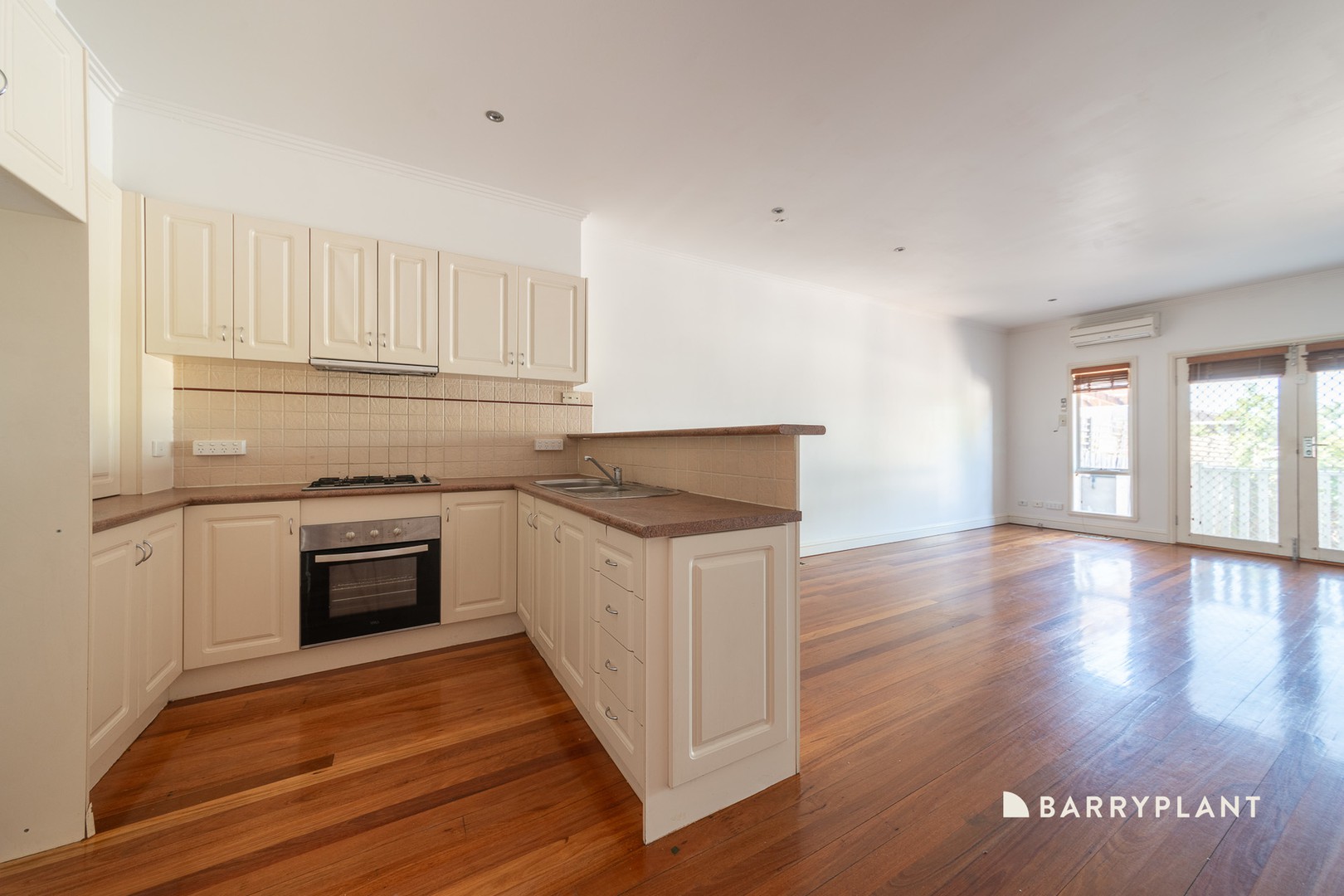 220 Gilbert Road, Preston, VIC 3072 - Thumbnail 2 - 22/03/2025