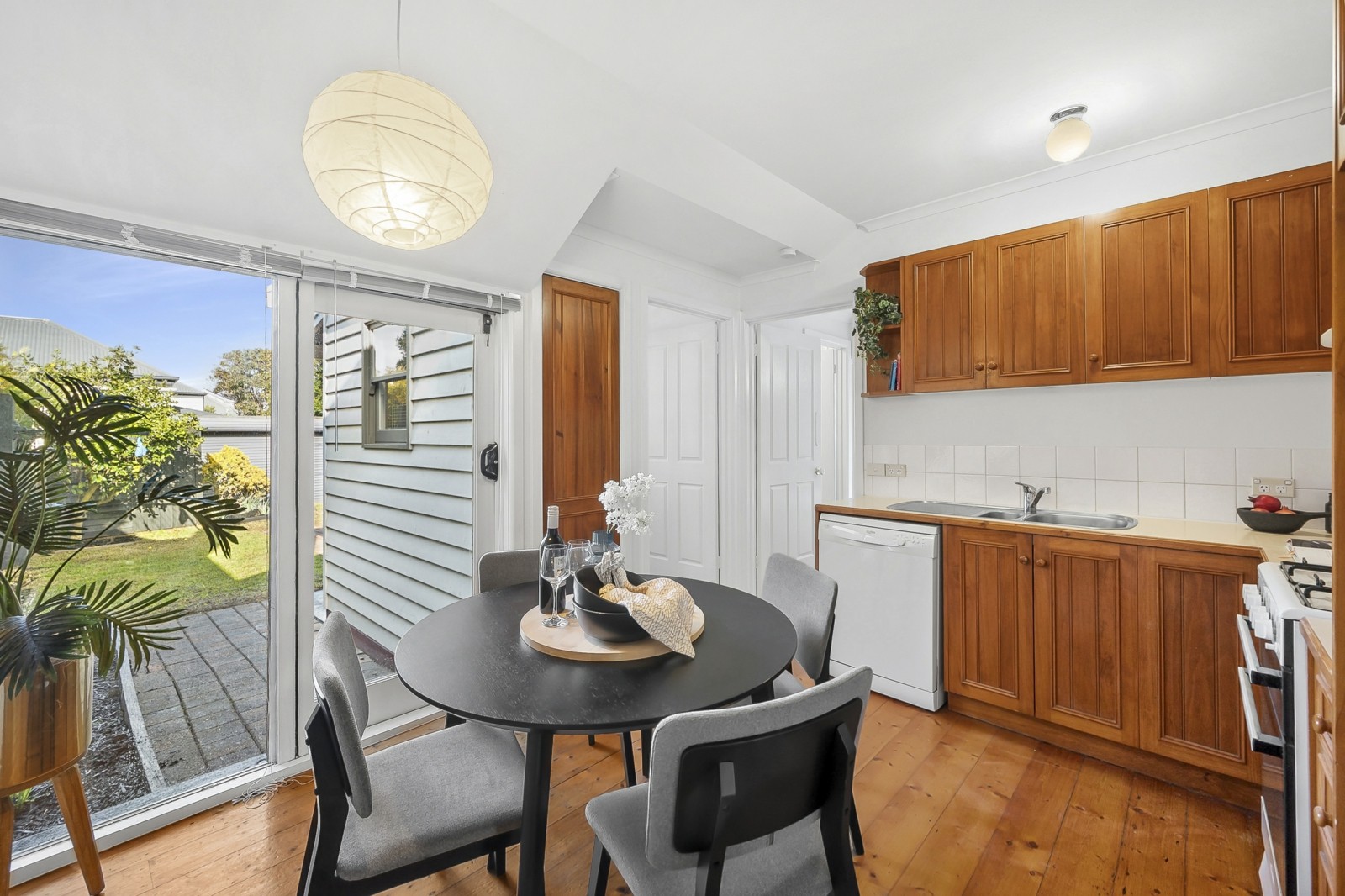 220 Myers Street, Geelong, VIC 3220 - Thumbnail 2 - 24/02/2025