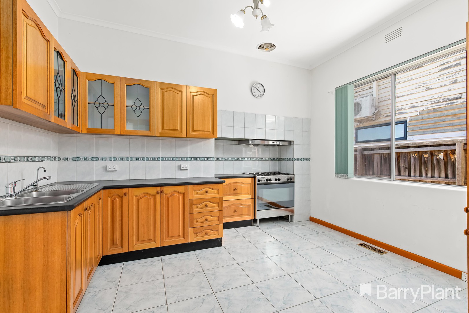 220 Wood Street, Preston, VIC 3072, Preston - Thumbnail 2