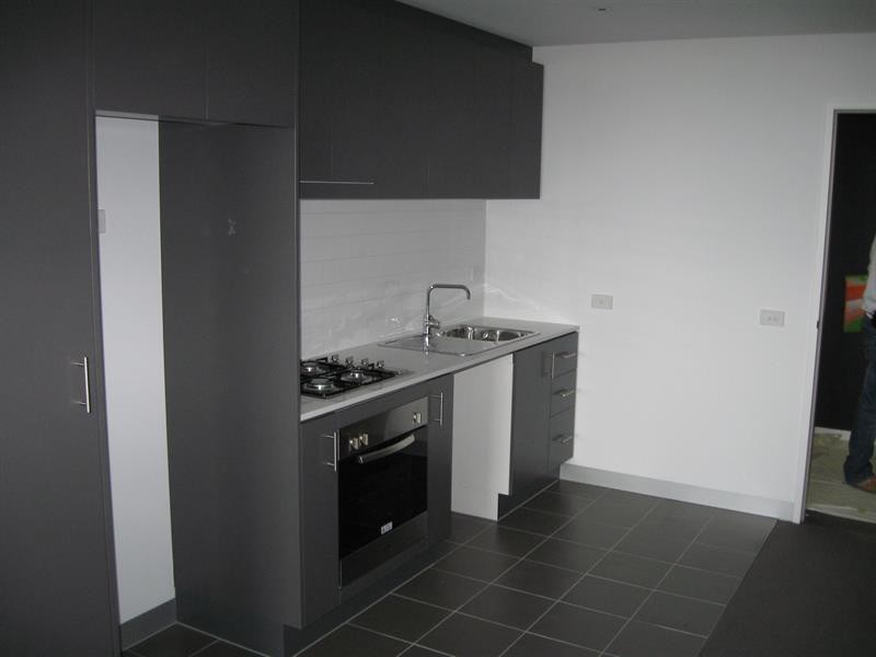 2203/109 Clarendon Street, Southbank, VIC 3006 - Thumbnail 2 - 12/10/2026