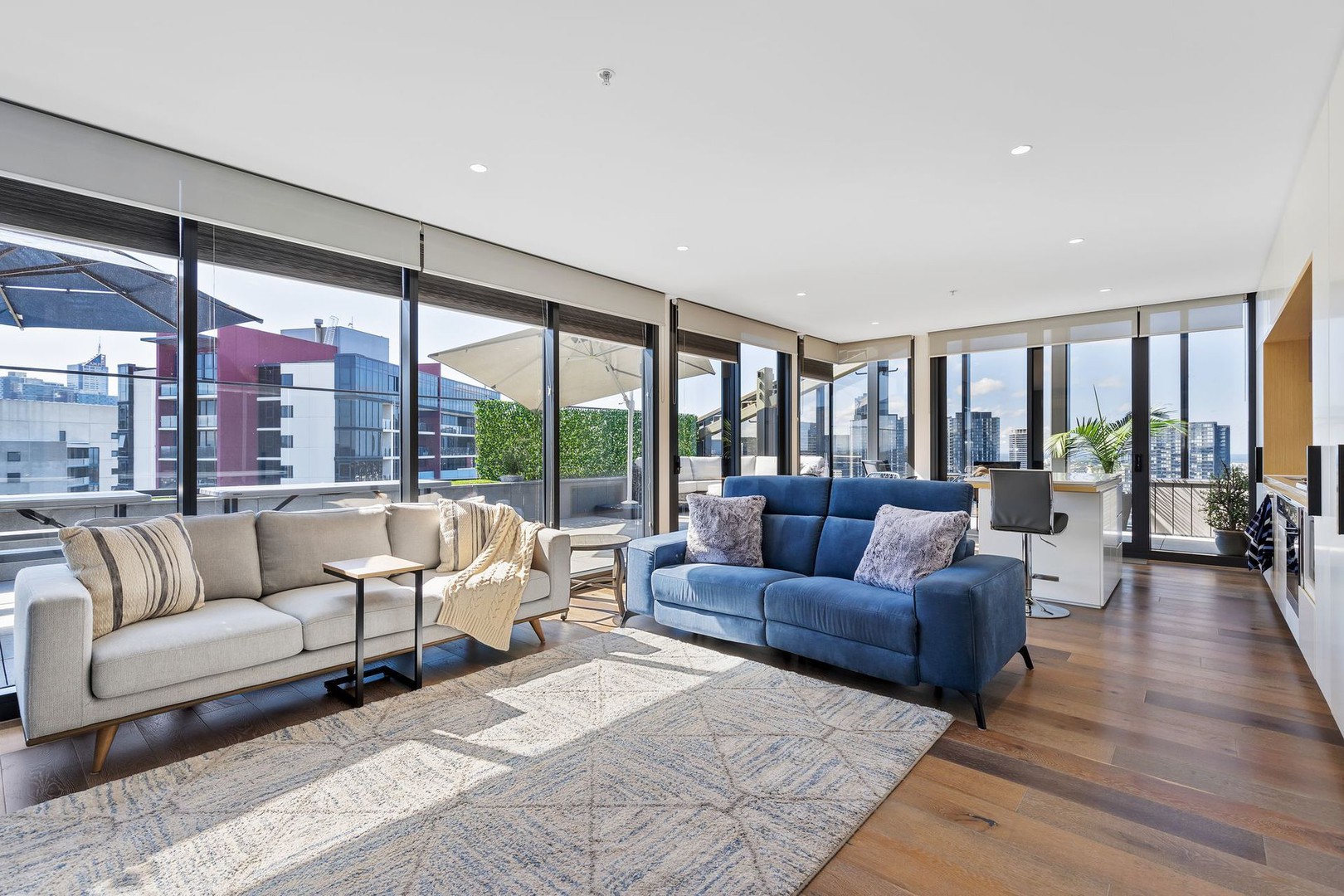 2203/421 Docklands Drive, Docklands, VIC 3008, Docklands - Thumbnail 2