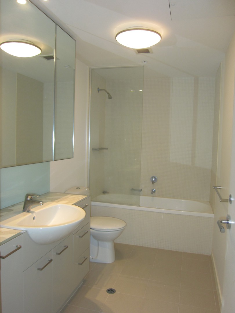 2204/15  Caravel  Lane, Docklands, VIC 3008, Docklands - Thumbnail 4