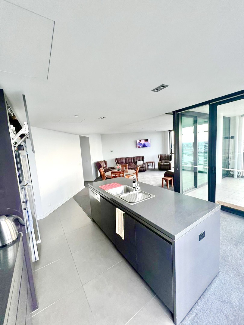 2205/9 Waterside Place, Docklands, VIC 3008 - Thumbnail 2 - 06/08/2024