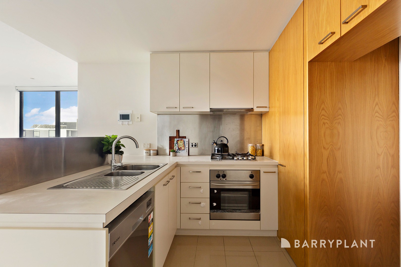 2207/15 Caravel Lane, Docklands, VIC 3008, Docklands - Thumbnail 4