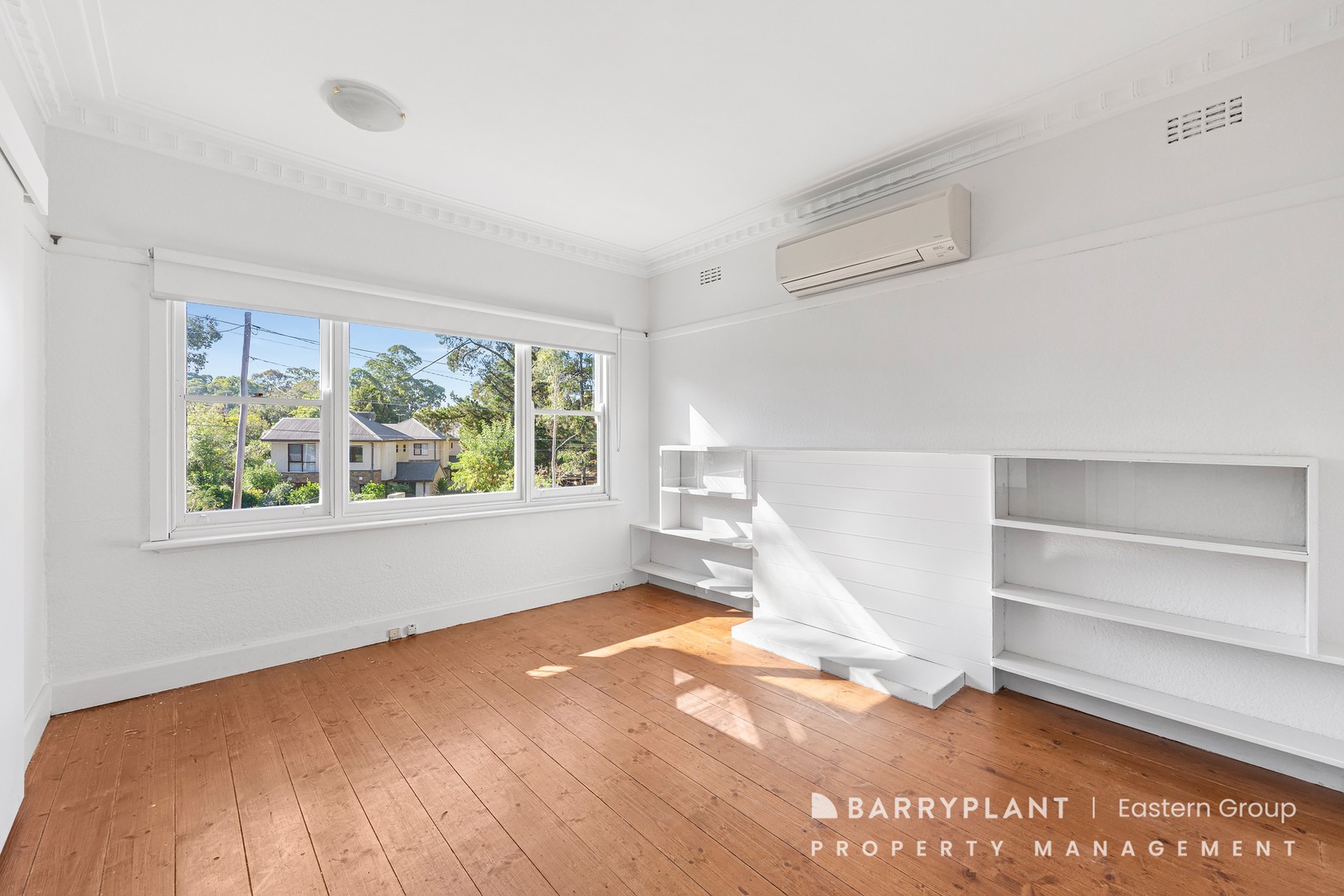 221 Mountainview Road, Greensborough, VIC 3088 - Thumbnail 2 - 13/05/2026
