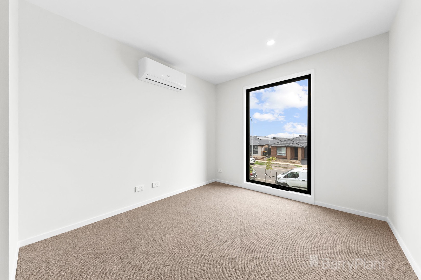 222 Carnival Boulevard, Berwick, VIC 3806, Berwick - Thumbnail 5