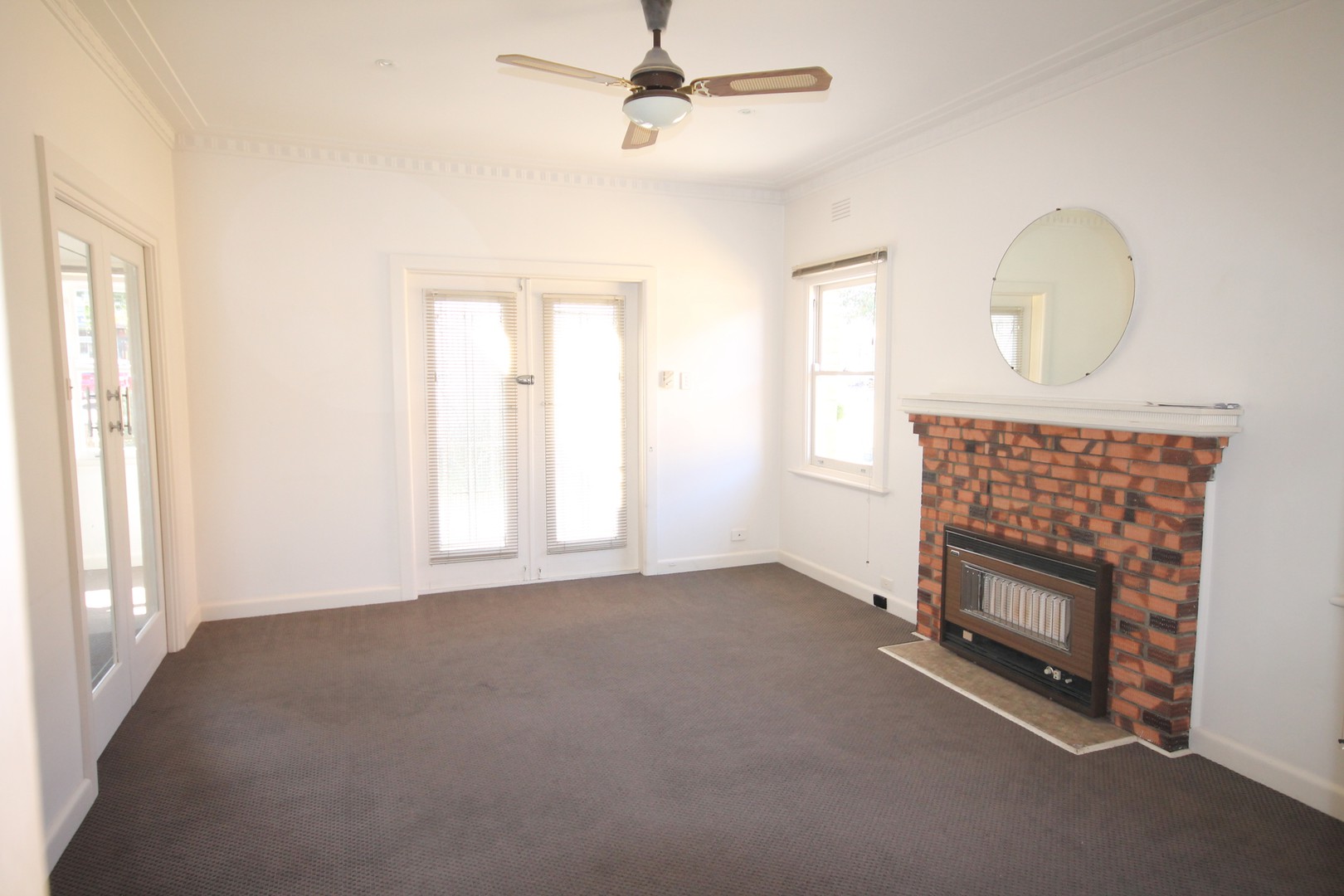 223 Broadway, Reservoir, VIC 3073, Reservoir - Thumbnail 3