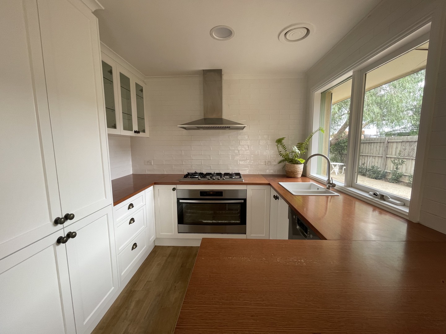 223  Greaves Street North, Werribee, VIC 3030, Werribee - Thumbnail 3