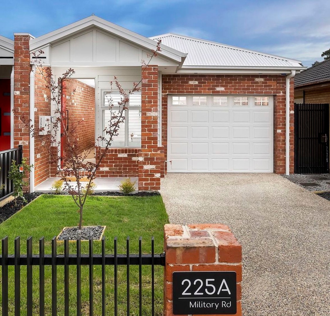 225a Military Road, Avondale Heights, VIC 3034, Avondale Heights - Thumbnail 2