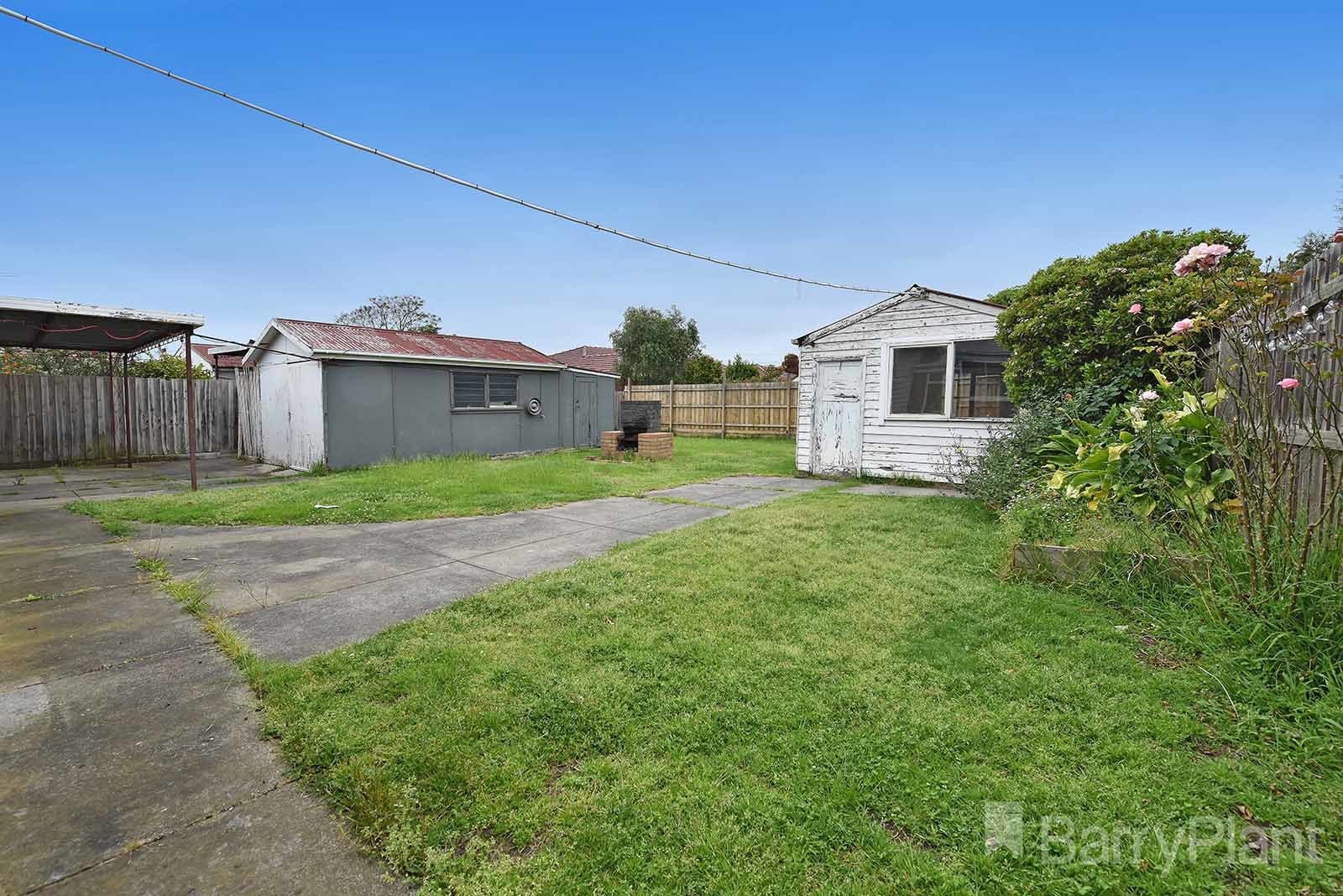 228 Rossmoyne Street, Thornbury, VIC 3071 - Thumbnail 2 - 16/11/2021
