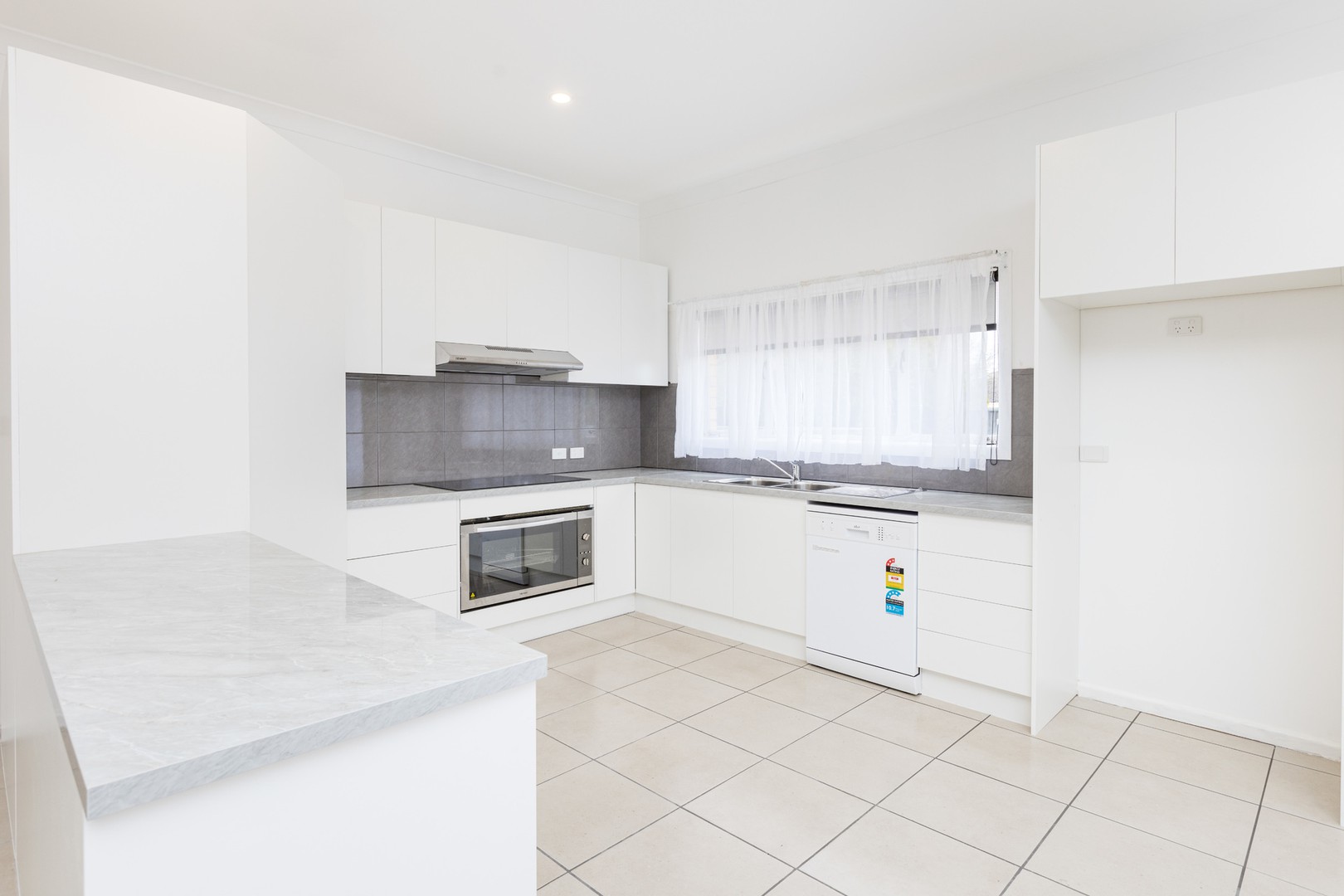 228 Walnut Avenue, Mildura, VIC 3500, Mildura - Thumbnail 4