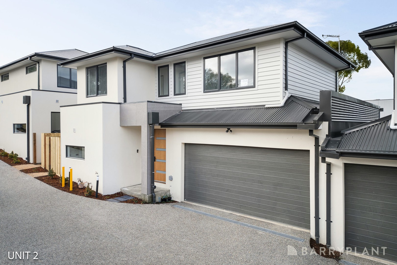 2&3/16 Hansen Road, Kilsyth, VIC 3137 - Thumbnail 2 - 03/06/2026