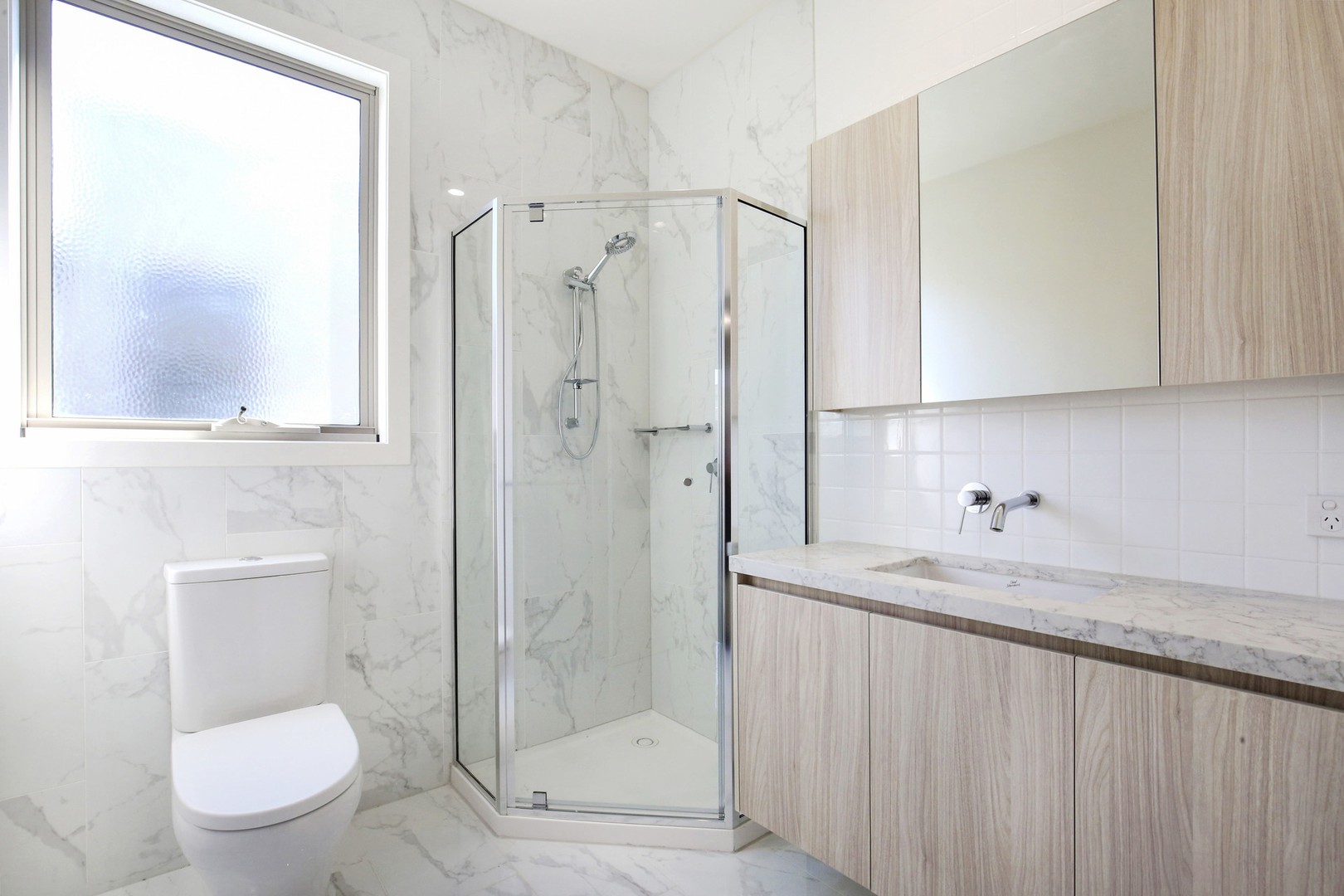 23/2 Ambrose Treacy Drive, Bundoora, VIC 3083, Bundoora - Thumbnail 3