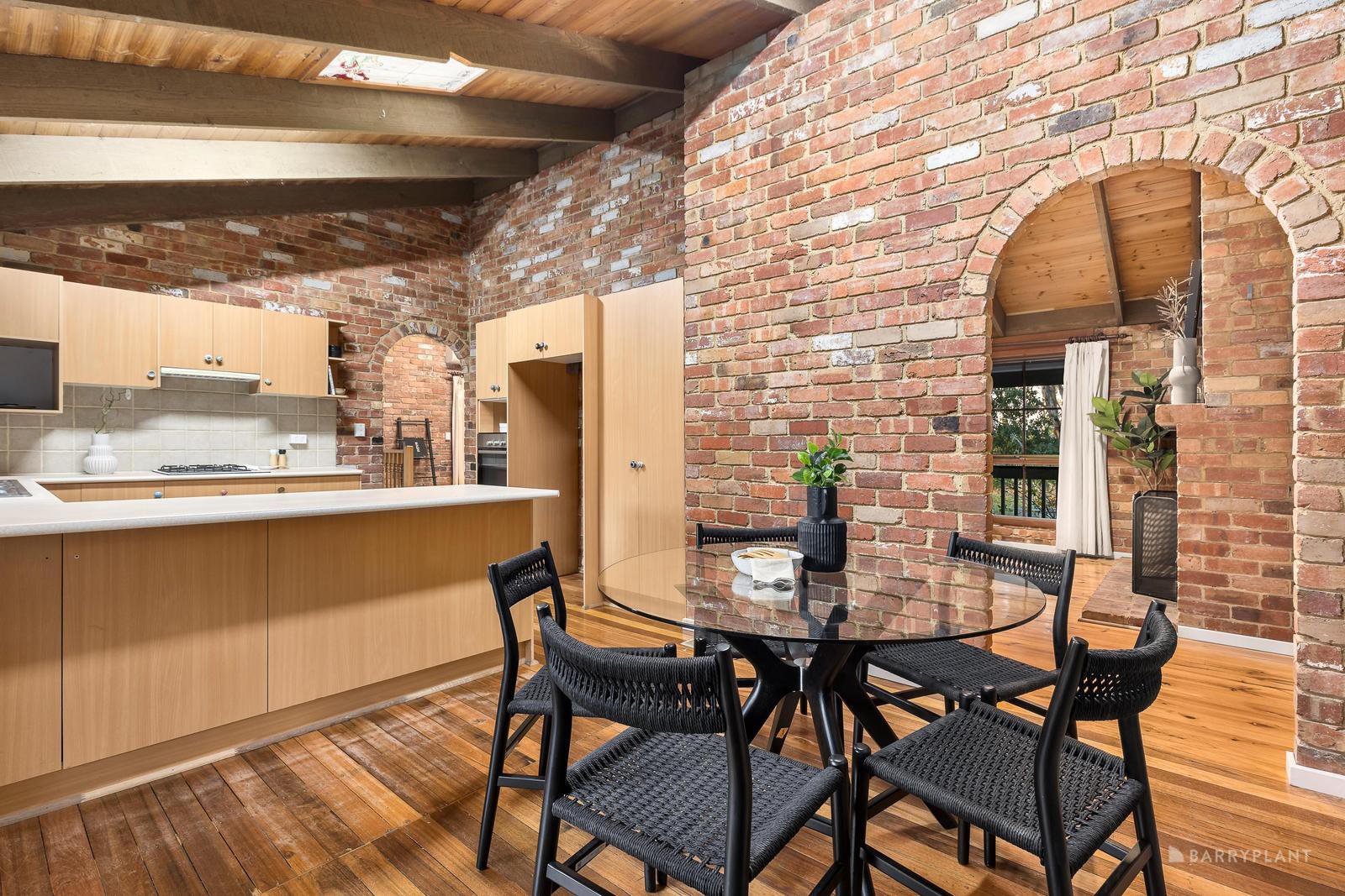 23-25 Meander Road, Hurstbridge, VIC 3099, Hurstbridge - Thumbnail 3