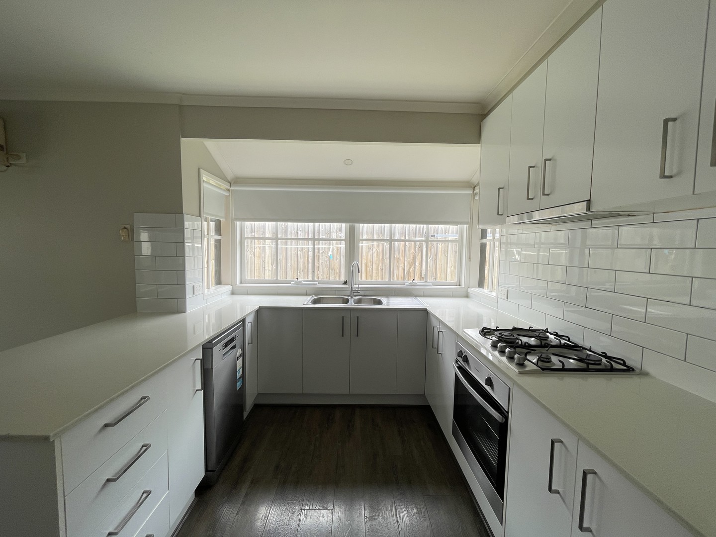 23 A Bourke  Crescent, Hoppers Crossing, VIC 3029, Hoppers Crossing - Thumbnail 2