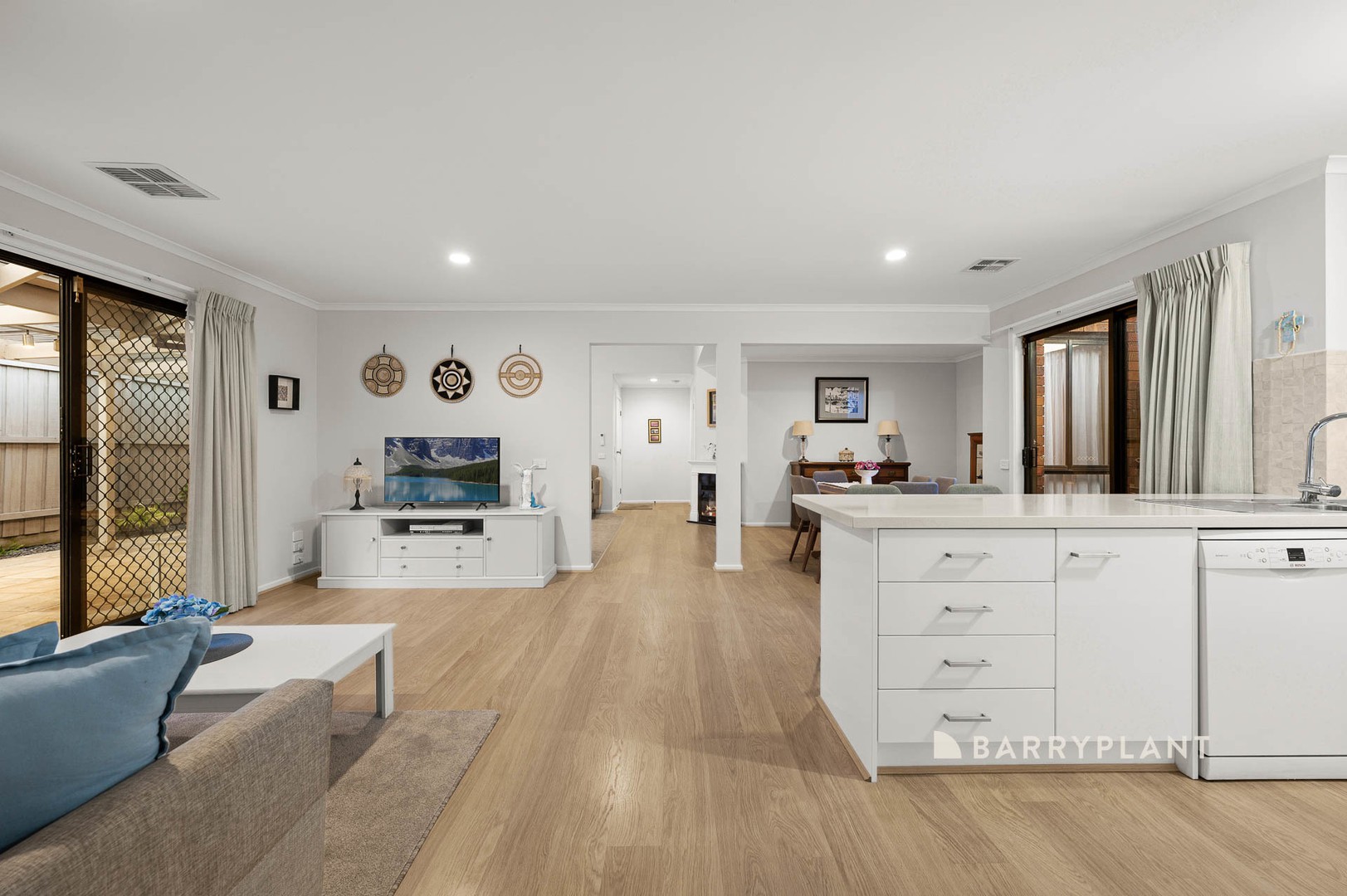 23 Adelaide Close, Berwick, VIC 3806, Berwick - Thumbnail 4