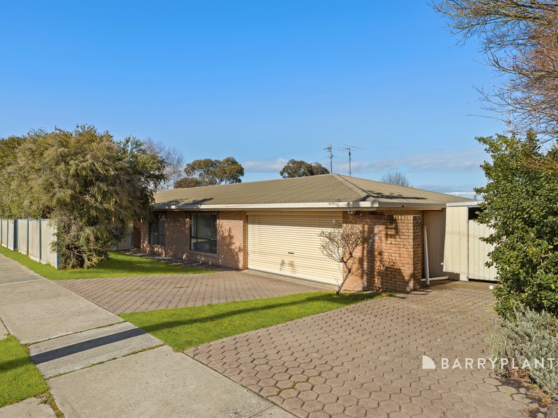 23 Ahern Road, Pakenham, VIC 3810 - Image - 31/07/2025