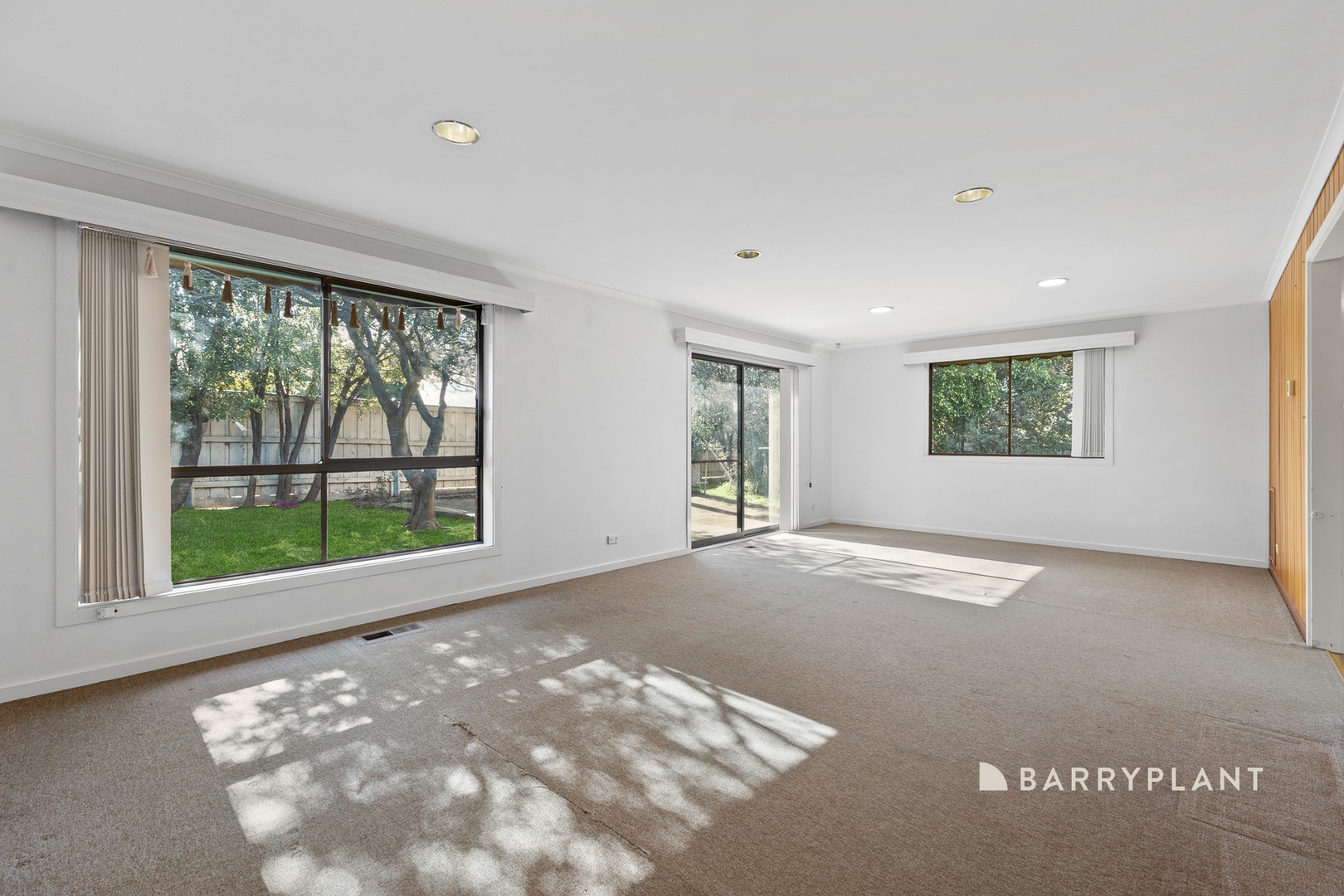 23 Ahern Road, Pakenham, VIC 3810, Pakenham - Thumbnail 4