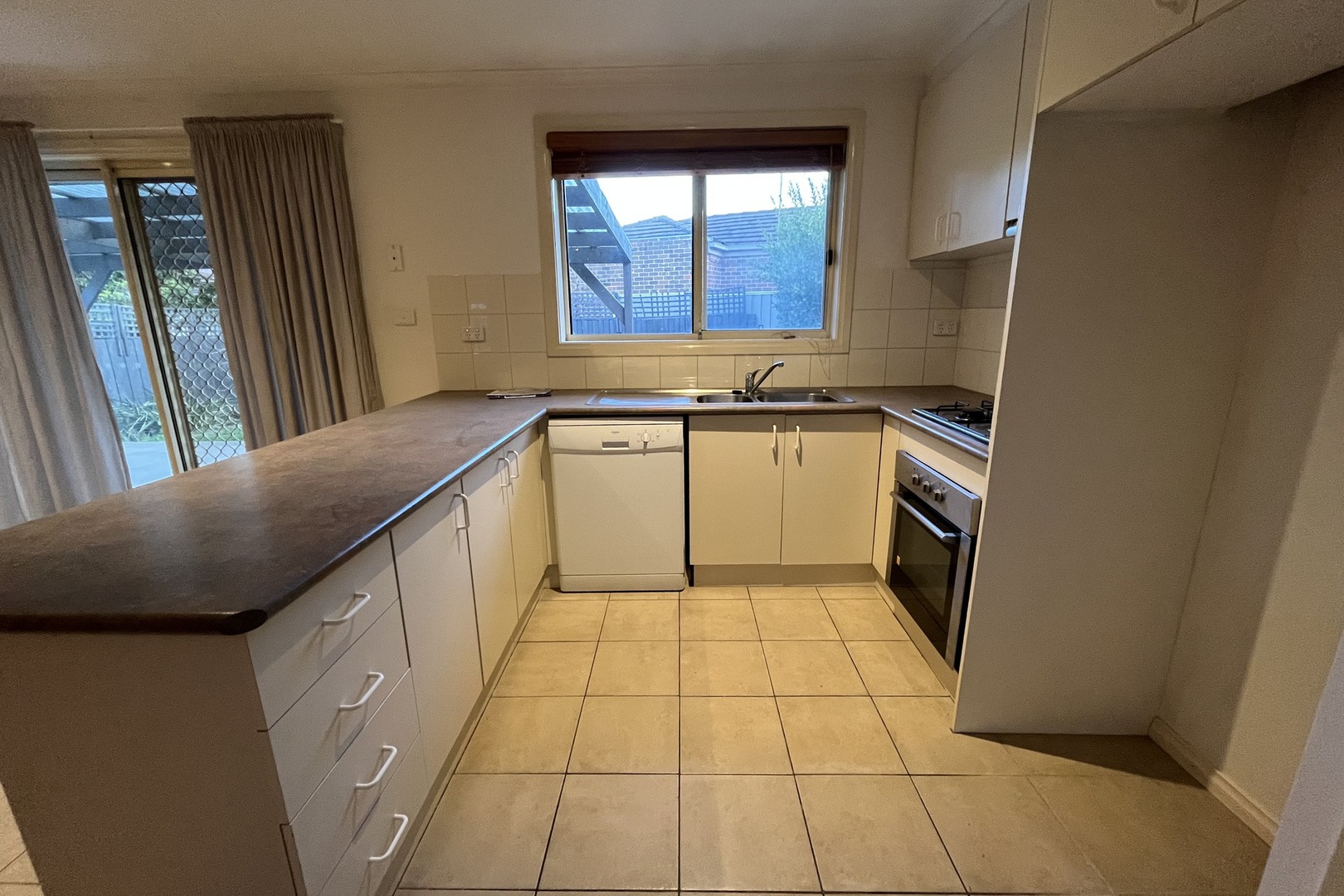 23 Apsley Street, Glenroy, VIC 3046, Glenroy - Thumbnail 4
