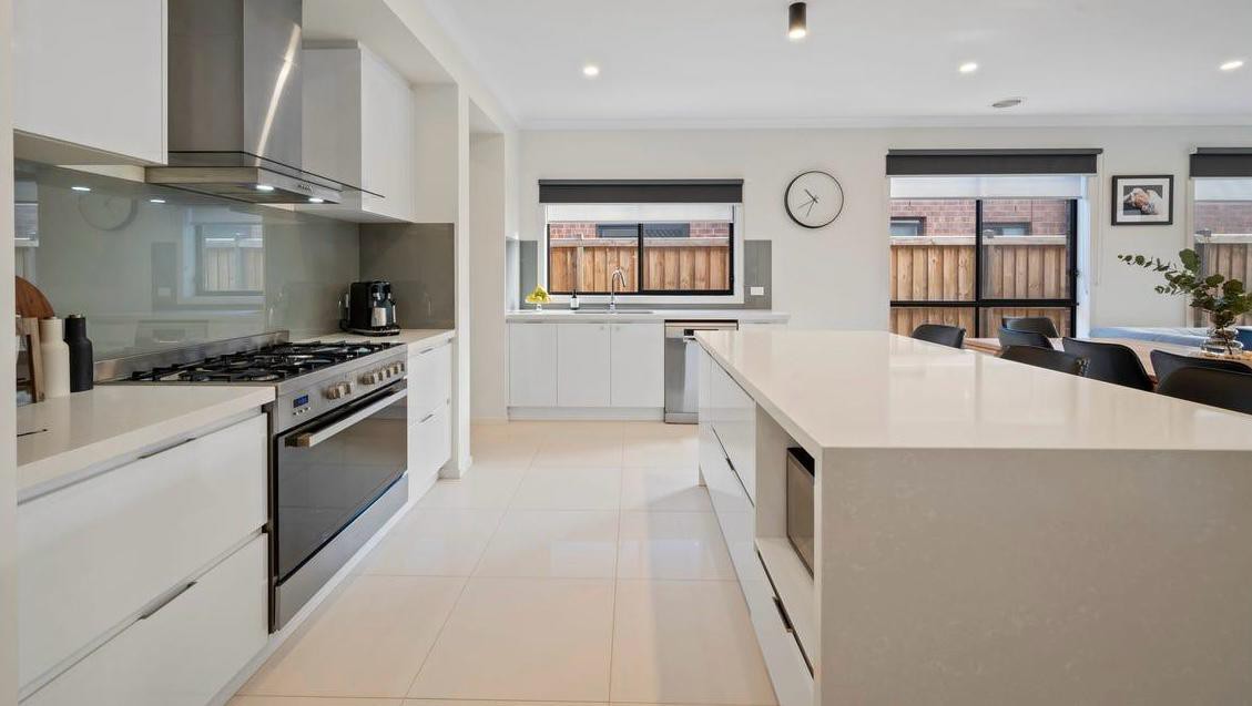 23 Apsley Way, Thornhill Park, VIC 3335, Thornhill Park - Thumbnail 4