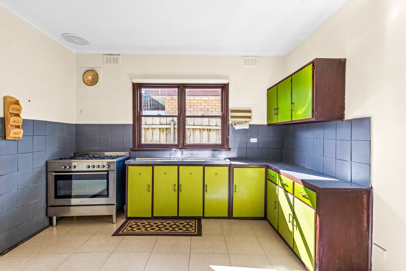 23 Avondale Avenue, St Albans, VIC 3021, St Albans - Thumbnail 4