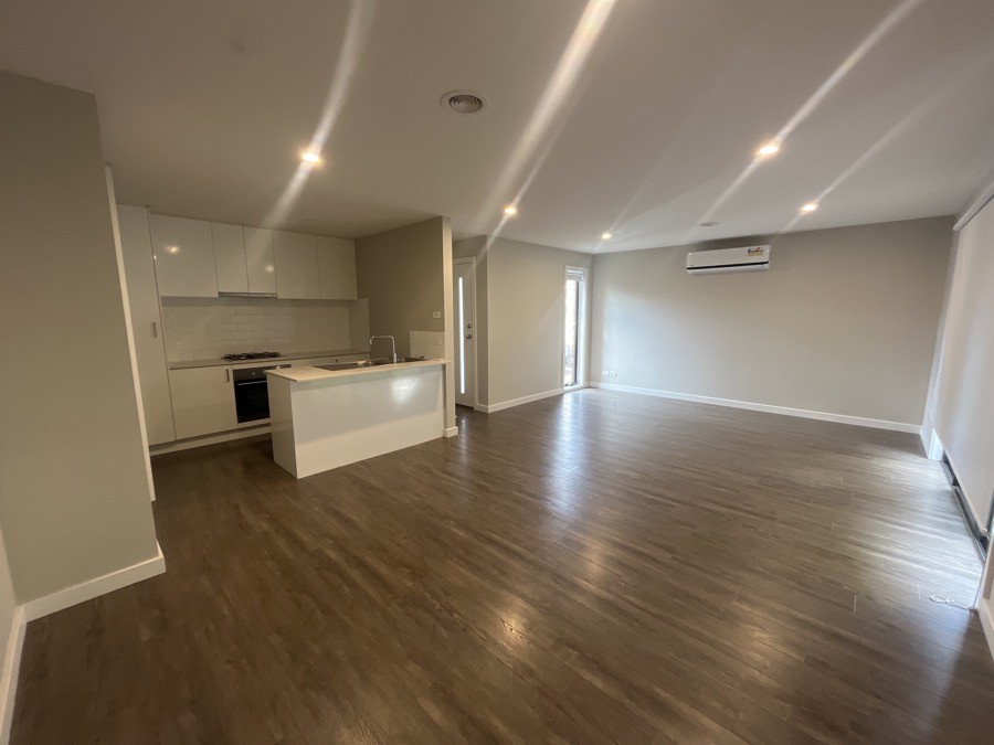 23 B Bourke  Crescent, Hoppers Crossing, VIC 3029, Hoppers Crossing - Thumbnail 2