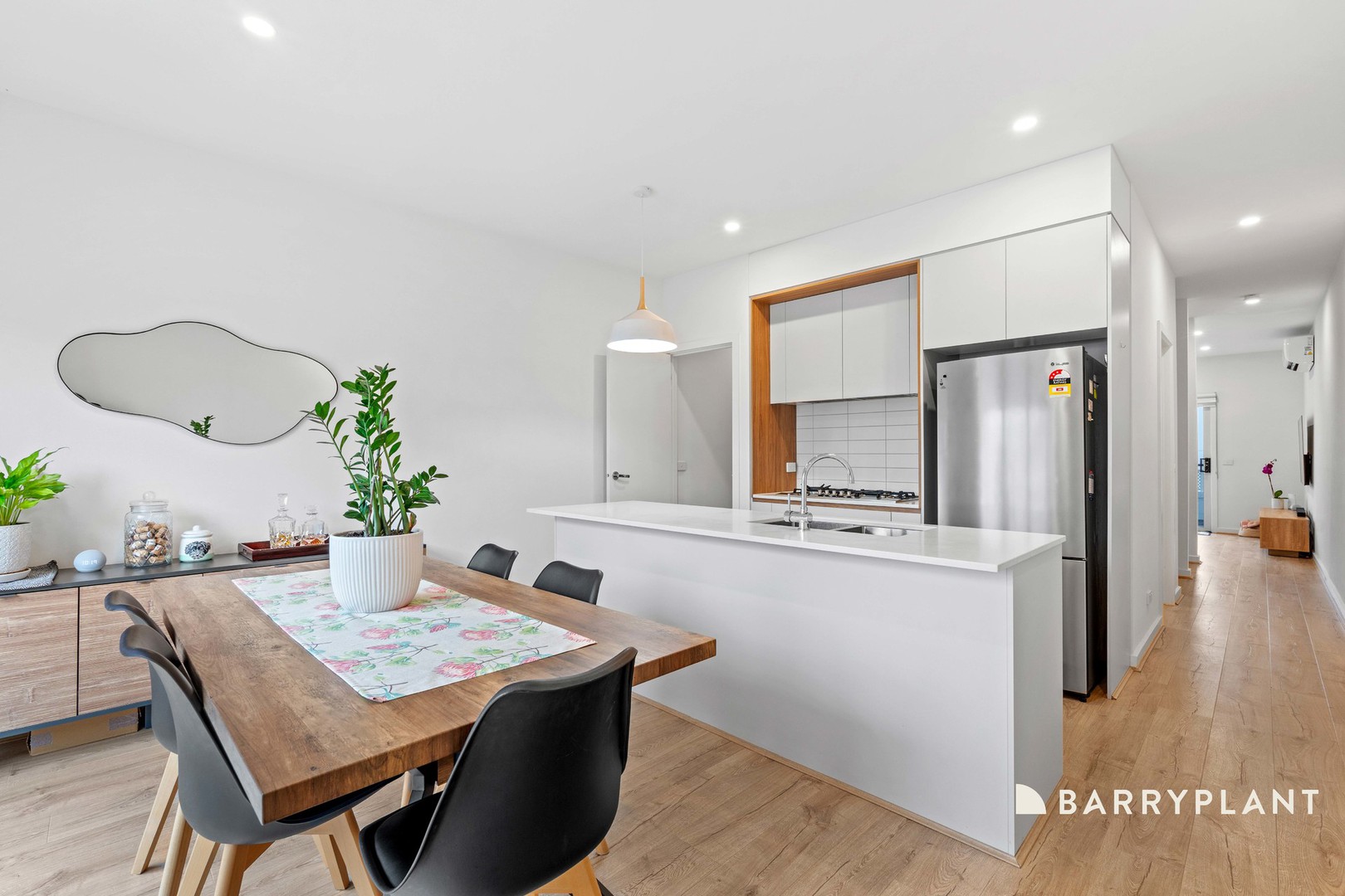 23 Billow Walk, South Morang, VIC 3752 - Thumbnail 2 - 01/07/2026