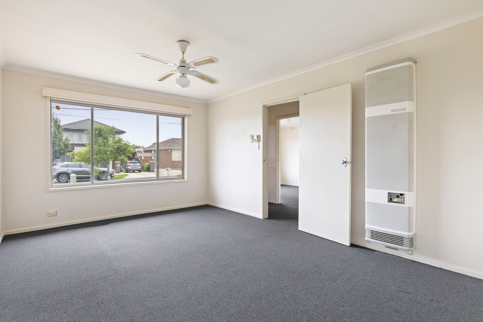23 Cameron Street, Airport West, VIC 3042, Airport West - Thumbnail 3