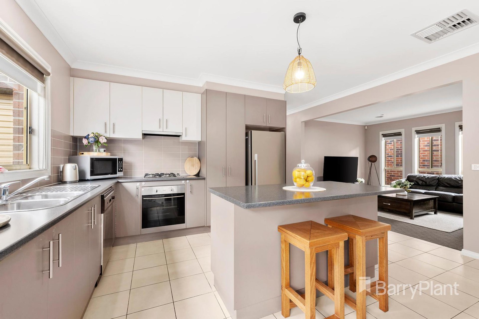 23 Carinya Crescent, South Morang, VIC 3752, South Morang - Thumbnail 3