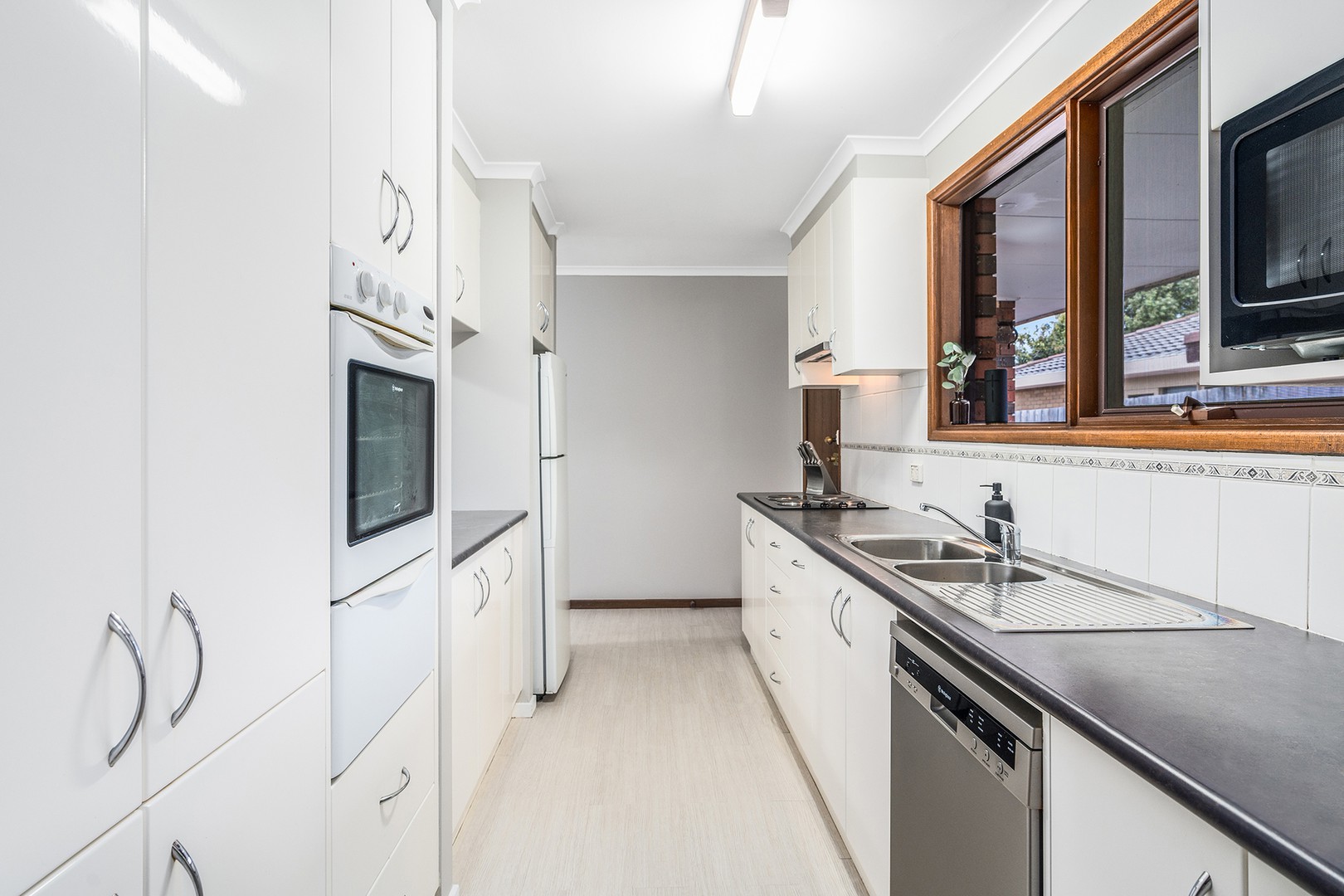 23 Carnarvon DriveGrovedale, VIC 3216, Grovedale - Thumbnail 3