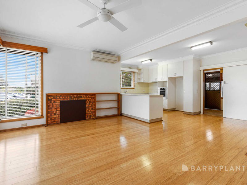 23 College Street, Wendouree, VIC 3355, Wendouree - Thumbnail 2