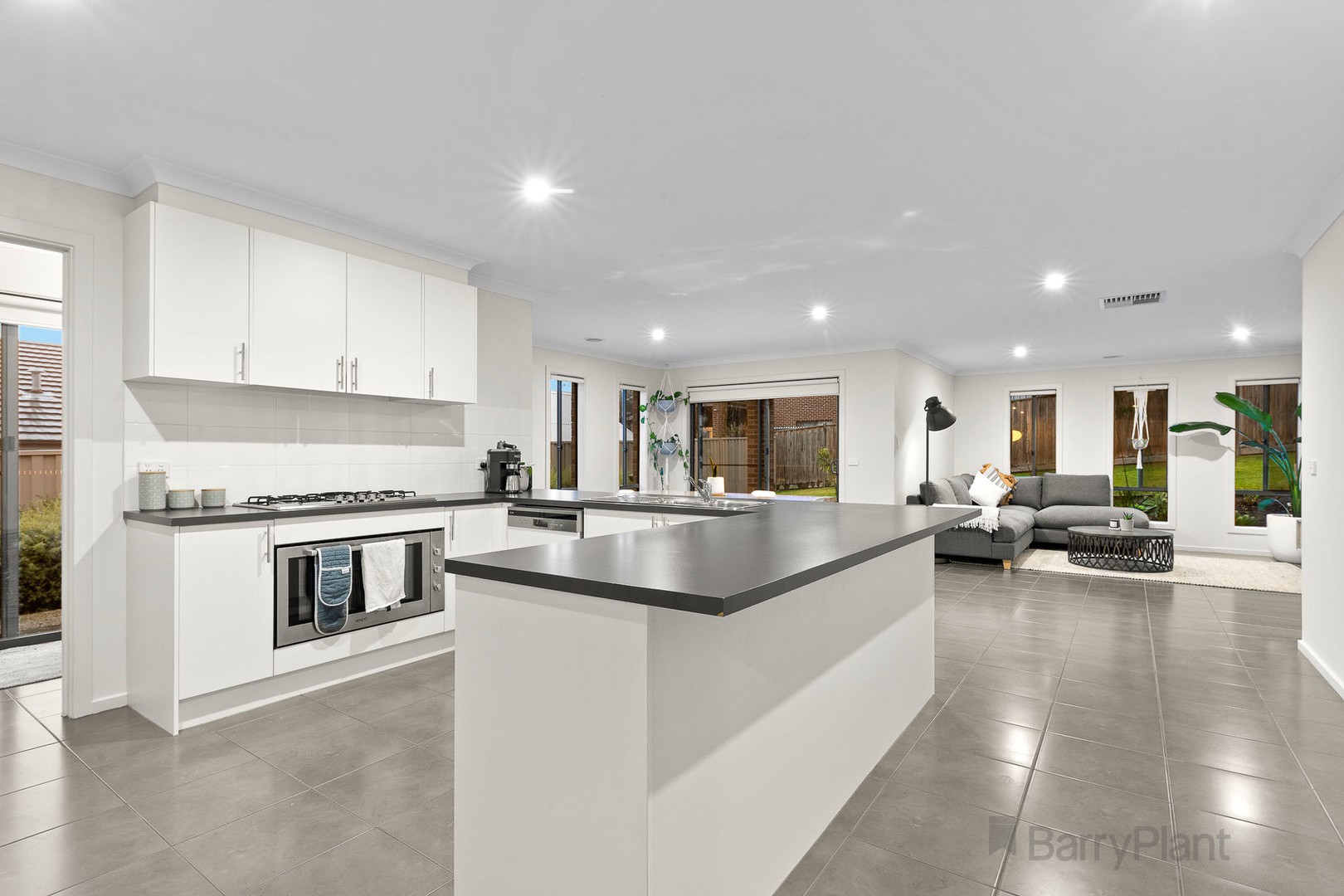 23 Davidson Street, Pakenham, VIC 3810, Pakenham - Thumbnail 5